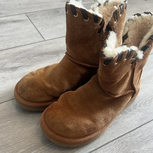 Ugg chestnut Aidah slip on suede sheepskin ankle boot size 6 - Picture 9 of 13